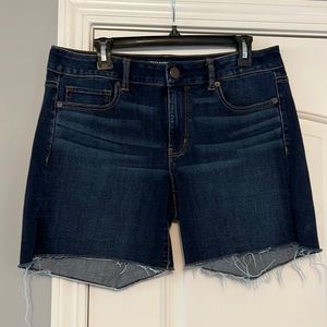 American Eagle 5” Midi Shorts